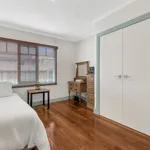 Rent 3 bedroom house in Werribee