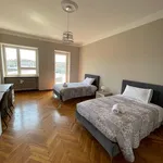 Rent 3 bedroom apartment in Turin