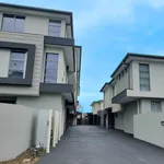 Rent 2 bedroom apartment in Bentleigh East