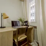 Rent a room of 120 m² in madrid