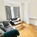 Rent 2 bedroom flat in Yorkshire And The Humber