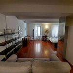 Affitto 1 camera appartamento di 47 m² in Modena
