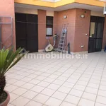 Affitto 5 camera appartamento di 125 m² in Brindisi