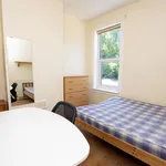 Rent 4 bedroom flat in West Midlands