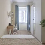 Rent a room in lisbon