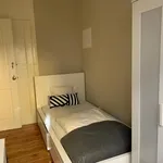 Rent 6 bedroom apartment in Lisbon