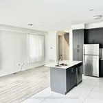 Rent 3 bedroom apartment of 133 m² in Richmond Hill