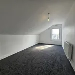 Rent 3 bedroom flat in Preston