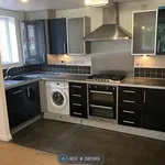 Rent 2 bedroom flat in Yorkshire And The Humber