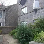 Rent 2 bedroom flat in Aberdeen