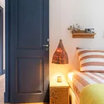 Rent a room in lisbon