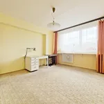 Pronajměte si 2 ložnic/e byt o rozloze 65 m² v Kladno