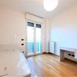 Rent 3 bedroom apartment of 102 m² in Milano