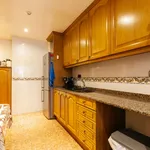 Rent 4 bedroom apartment in Barcelona