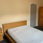 Rent 6 bedroom house in Swansea