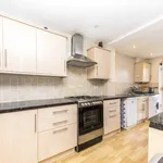 Rent 3 bedroom house in Elmbridge