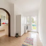 Rent 5 bedroom house in Setúbal