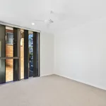 Rent 3 bedroom apartment in Gold Coast City