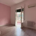 Affitto 5 camera appartamento di 145 m² in Palermo