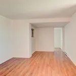 Appartement de 290 m² avec 1 chambre(s) en location à Sherbrooke