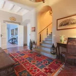 Rent 4 bedroom apartment of 350 m² in Florence