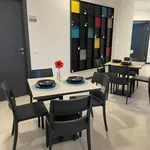 Rent 5 bedroom apartment in Milan