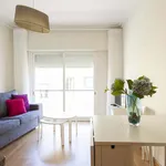 Rent 4 bedroom apartment of 80 m² in Lisboa