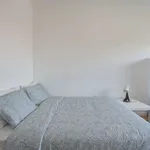 Rent a room in lisbon