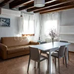 Rent 3 bedroom apartment of 65 m² in Venezia