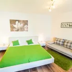 Rent 3 bedroom apartment of 30 m² in Wien