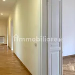 Affitto 5 camera appartamento di 172 m² in Rome