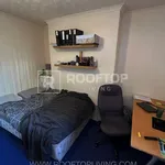 Rent 6 bedroom house in Yorkshire And The Humber