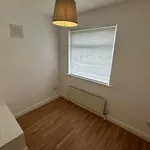 Rent 3 bedroom flat in Yorkshire And The Humber