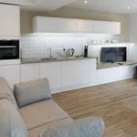 Rent 2 bedroom apartment of 646 m² in Cambridge