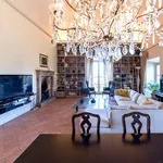 Rent 5 bedroom apartment of 240 m² in Lomagna