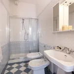 Rent 2 bedroom apartment of 80 m² in Florence