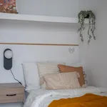 Rent 5 bedroom apartment in Barcelona