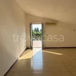 Affitto 3 camera appartamento di 133 m² in Caltanissetta