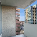 Appartement de 796 m² avec 2 chambre(s) en location à Calgary