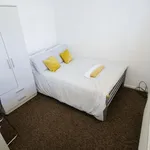 Rent 5 bedroom apartment in West Midlands