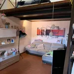 Affitto 3 camera appartamento di 75 m² in Siena