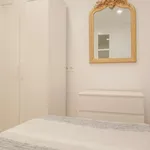 Rent 1 bedroom apartment of 50 m² in madrid