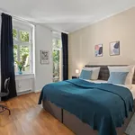 Rent 2 bedroom apartment of 99 m² in Berlin