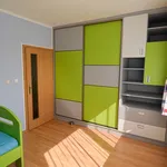 Pronajměte si 3 ložnic/e byt o rozloze 92 m² v breclav