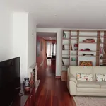 Rent 4 bedroom house in Porto