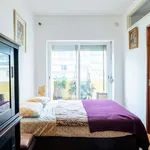 Rent a room in lisbon