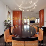 Rent 4 bedroom apartment of 265 m² in Rome