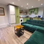 Rent 5 bedroom house in Canterbury