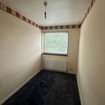 Rent 3 bedroom flat in East Midlands