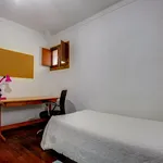 Rent 4 bedroom apartment in Coimbra